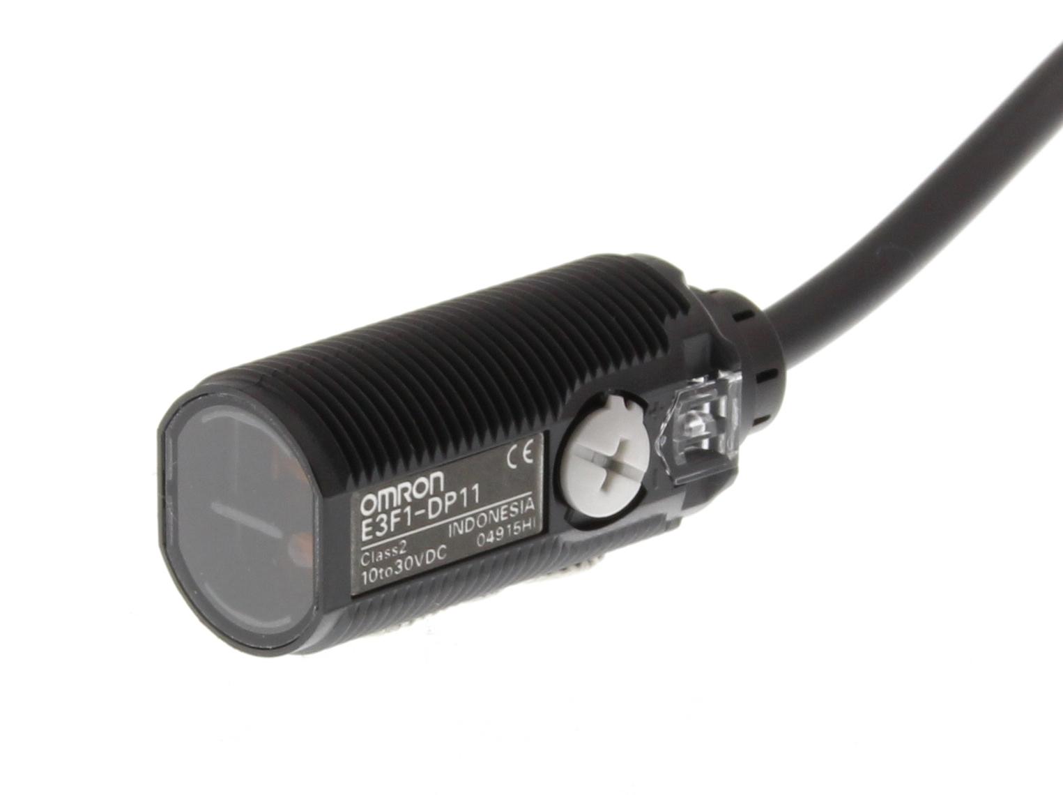 E3F1-DP12 2M PHOTOELECTRIC SENSOR, PNP, 300MM OMRON