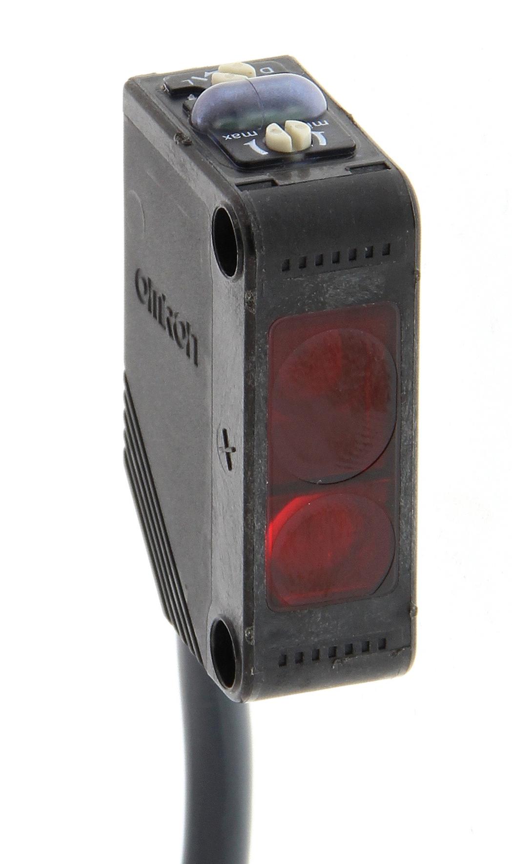 E3Z-LS61 2M PHOTOELECTRIC SENSOR, NPN, 0.1A, 200MM OMRON