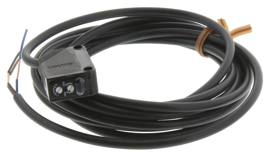 E3Z-D61 PHOTOELECTRIC SENSOR, 5MM TO 100MM OMRON